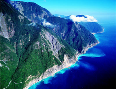 Cingshui Cliff．Hualien County