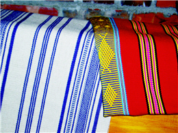 Traditional argyle weve of Dong-Li villages. (by Ling Lin)