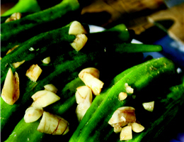 Okra (by Yung Hsueh)