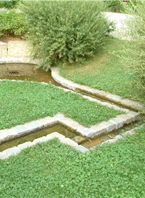 Directed by terrain gravity, the retained rainwater can be recycled and reused. The retention construction may be part of the courtyard landscape.