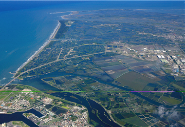 To overlook the Taijiang National Park from the air./by Po-Lin Chi
