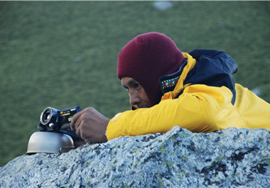 Park rangers record changes in the mountain ecology. Many researchers need the assistance from park rangers for their research./ by Yung-hsien Lin