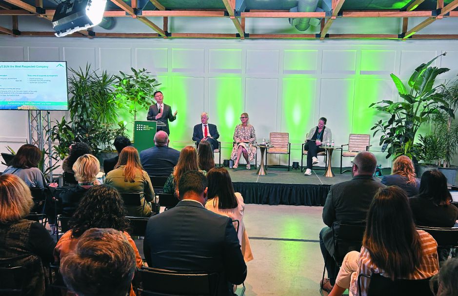 2024年玉山金控永續長張綸宇在國際氣候會議上與各國分享案例