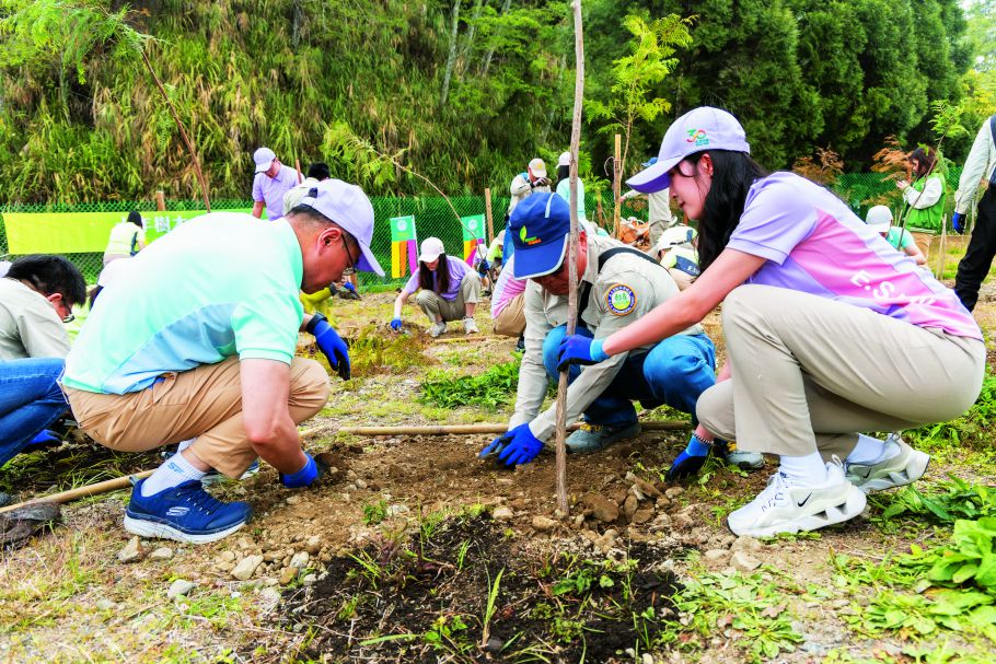 將臺灣原生樹種復育成效與貸款連結，鼓勵企業投入永續行動