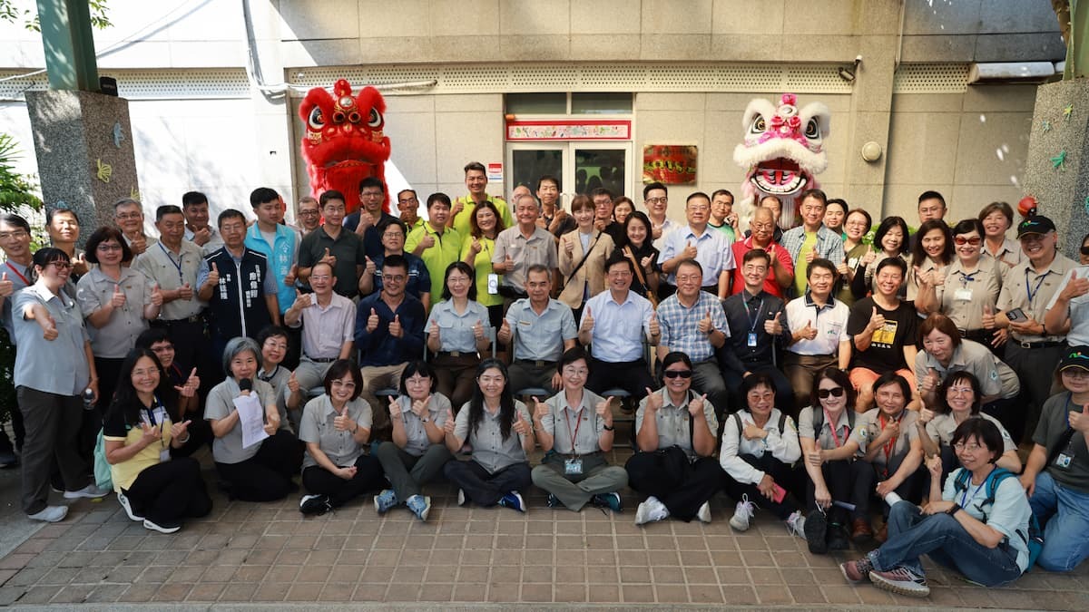 大肚山管理站揭牌-大合照