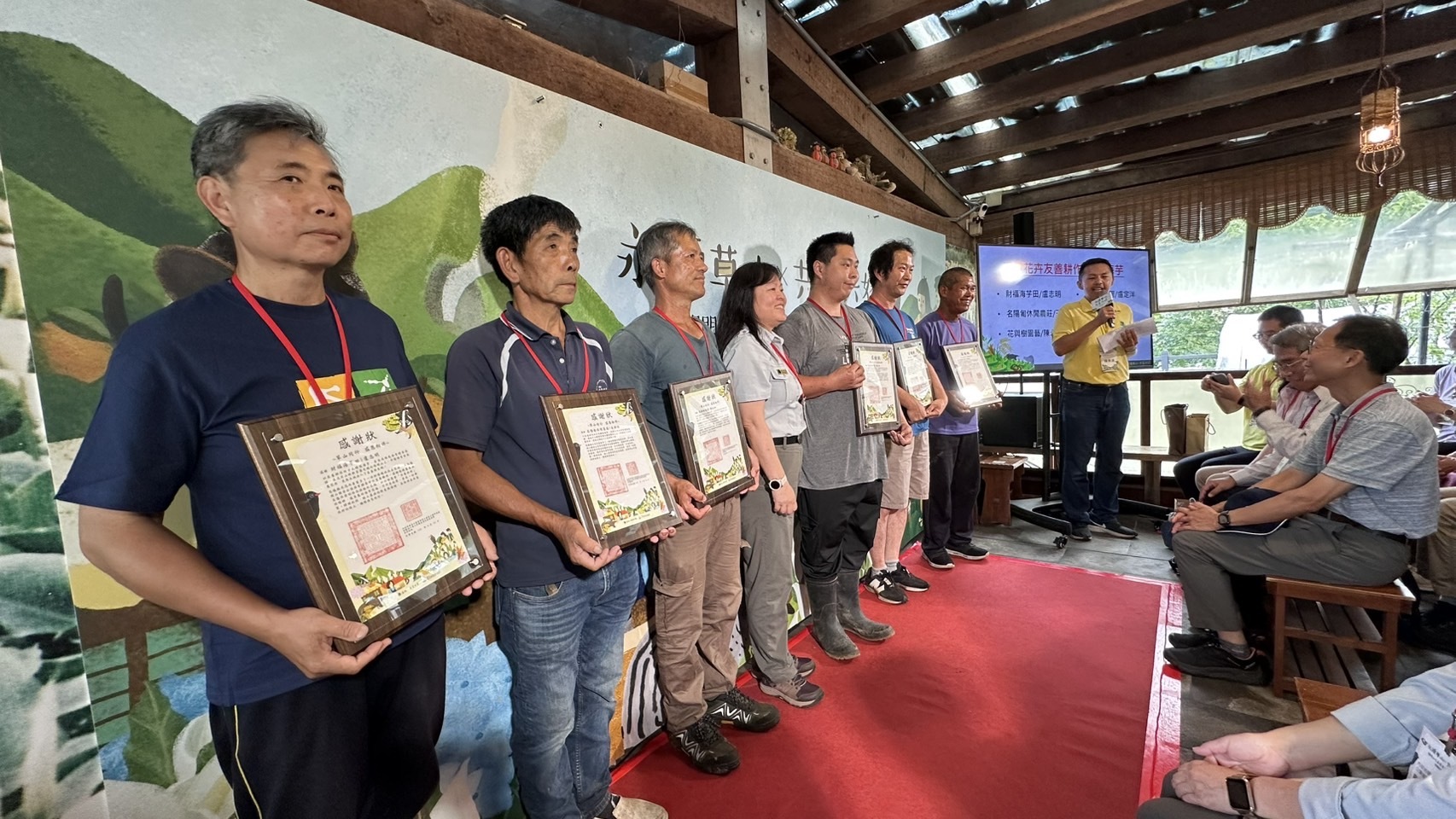 陽明山國家公園推動友善農業成果豐碩　 竹子湖海芋獲綠色保育標章