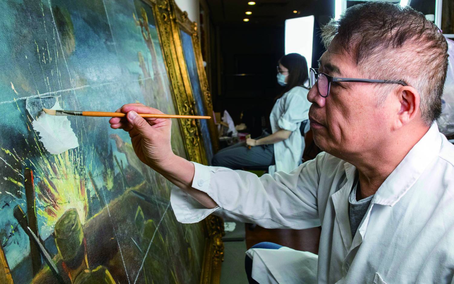 塗裱動物膠（加固撫平）