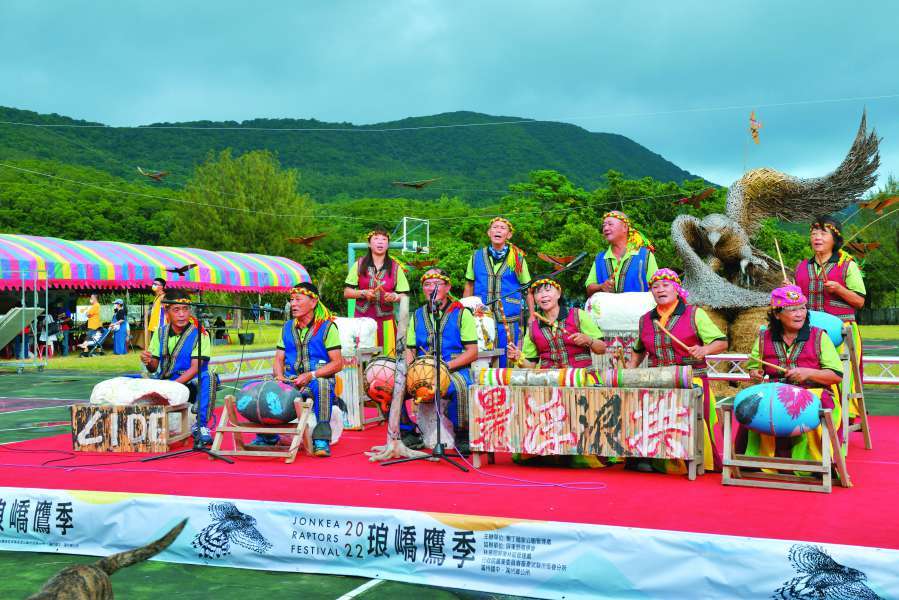 結合非洲鼓與在地歌謠的浮浪拱樂團／陳忠能 攝