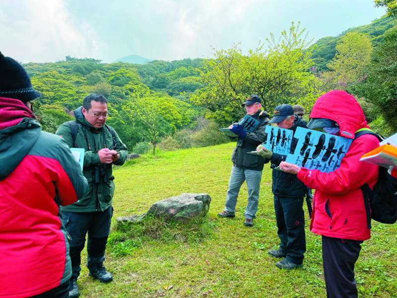 志工們在培訓中努力記住各種鳥類的特徵／陽管處 提供
