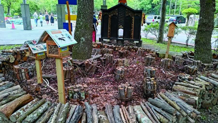 以天然材料打造的獨居蜂旅館/ 智邦公益館 提供